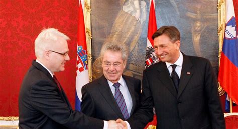 V­i­y­a­n­a­­d­a­ ­C­u­m­h­u­r­b­a­ş­k­a­n­l­a­r­ı­ ­z­i­r­v­e­s­i­